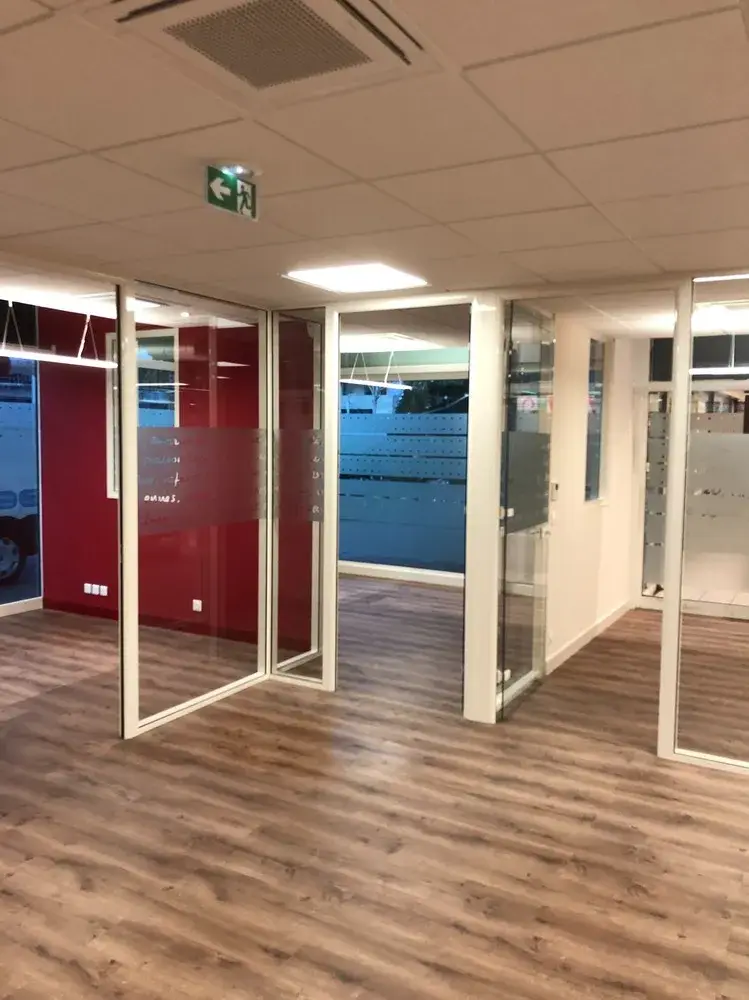 sol-pvc-agence-bancaire (13)