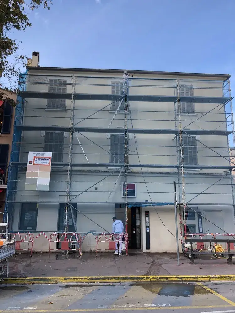 ravalement-de-façade-société-générale-dela-londe-les-maures (1)